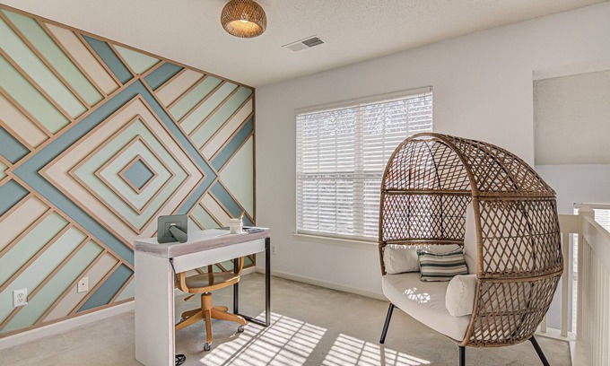 Greensboro House | The Cozy Daydream - Pool Access - 7 mi. to PTI Airport
