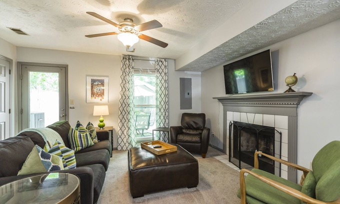 Woodward Heights House | The Cozy Downtown Townhouse
