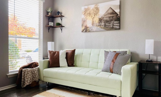 Ederville Apartment | The Cozy Fort Worth Inn - DT Stockyards Airport