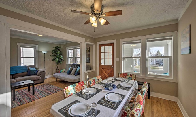 West Allis House | 'The Cozzy House' 4-Minute Drive to Miller Park!