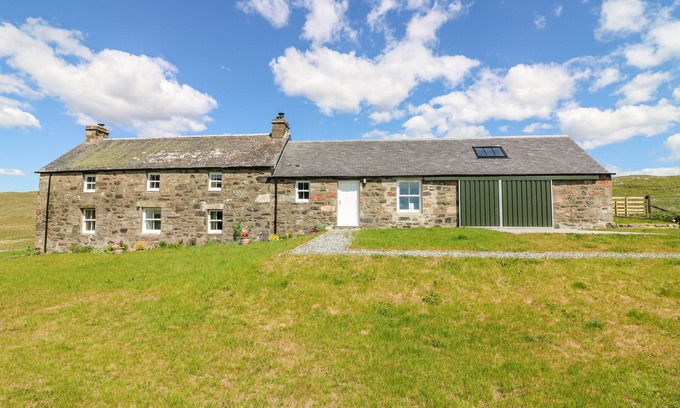 Blairgowrie Cottage | THE CRANNACH, pet friendly, character holiday cottage in Kirkmichael