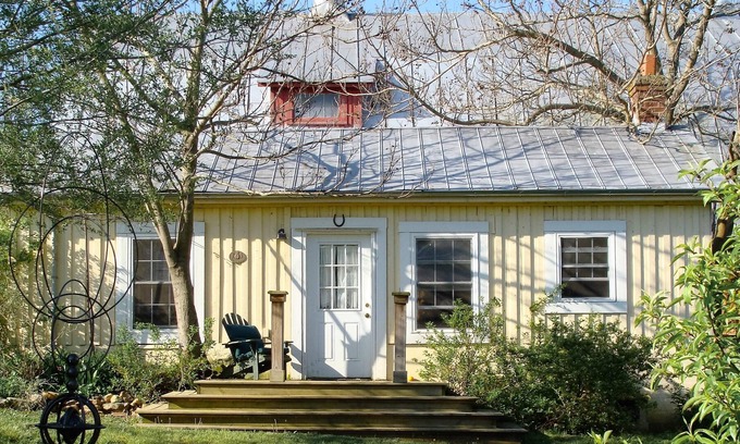 Lexington Cottage | The Creamery: Breathtaking views & cozy studio!