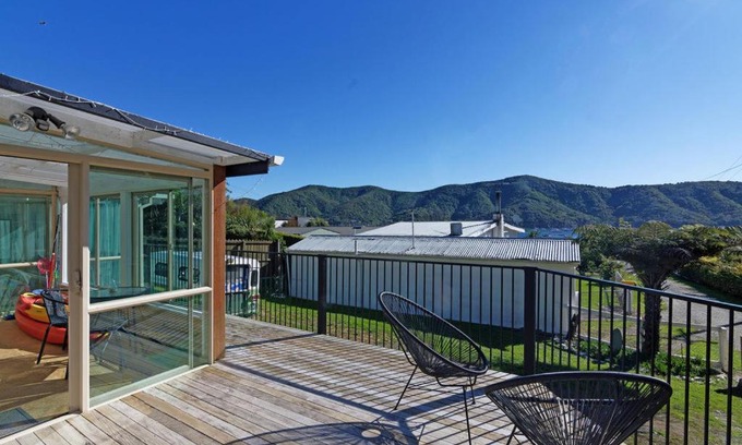 Waikawa Bay House | The Crib - Marlborough Bach