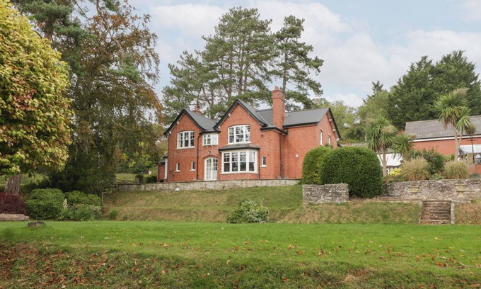 Vowchurch Cottage | THE CROFT, family friendly, luxury holiday cottage in Peterchurch