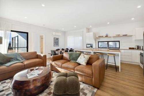 Jindabyne Apartment | The Crystal Palace 3