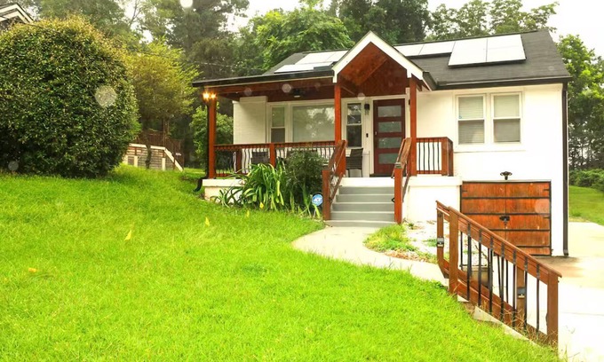 Atlanta House | The Cutest Cottage