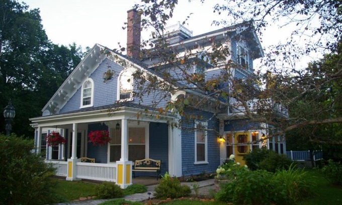 Charlottetown Bed & Breakfast | The Dawson House B&B