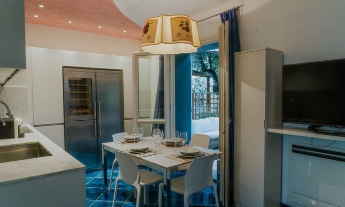 San Vincenzo Apartment | The Dolphin -Triglia Apartment