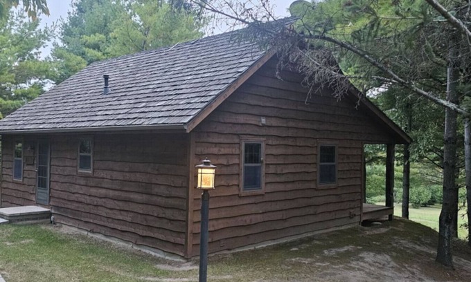 Sturgeon Bay Cabin | The Doorgeous Tamarack Cabin