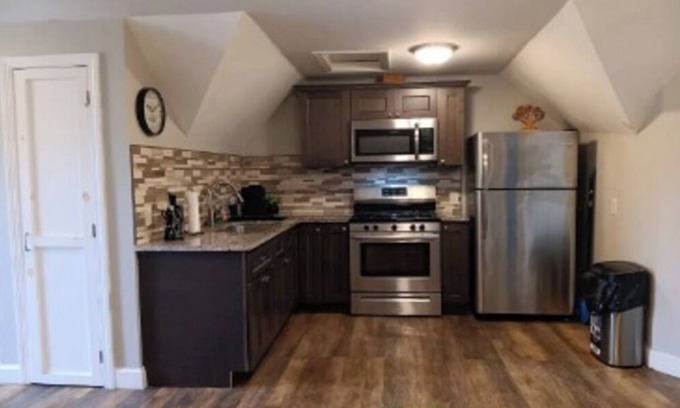 Wanskuck Apartment | The Double-Loft at The North End New 2BR APT. PVD