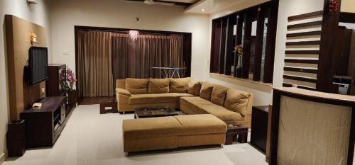 Adyar Apartment | The Dsilva's