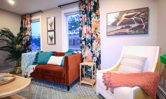Gloucester Condo | The Duval House