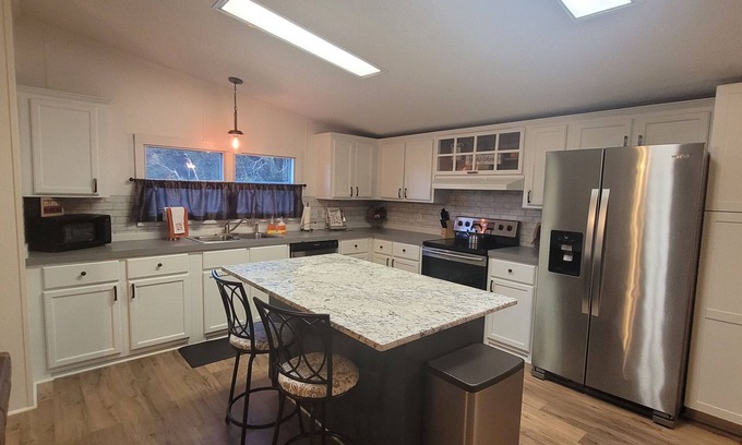 Kedron House | The DW - Spacious and Cozy