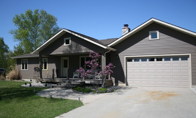 Lake Leelanau House | The Eagle Ranch, central to everything, spacious yet cozy. Quiet setting