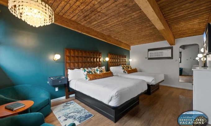 Lake Geneva Apartment | The Eastpoint Suite #1