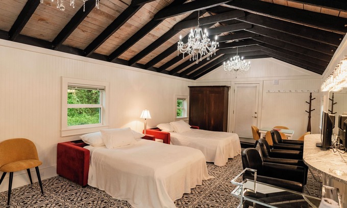 Wanchese House | The Elderberry Studio