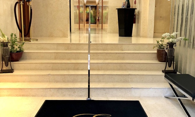 Mount Vernon Square Apartment | The Eldon Luxury Suites