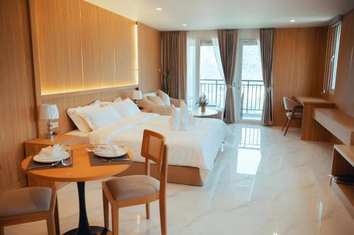 Vang Vieng Apartment | The Elephant Crossing Hotel
