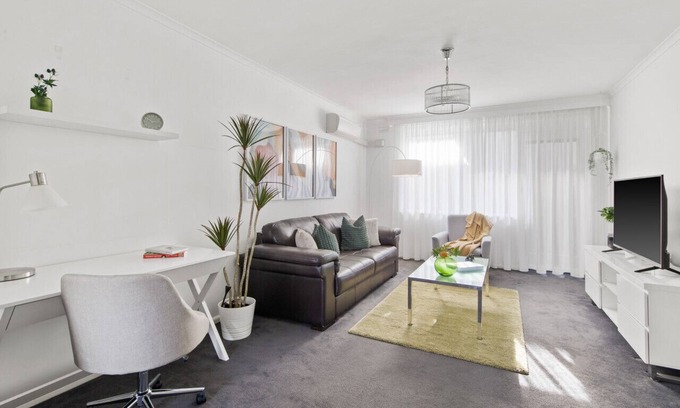 Elsternwick Apartment | The Elsternwick Abode