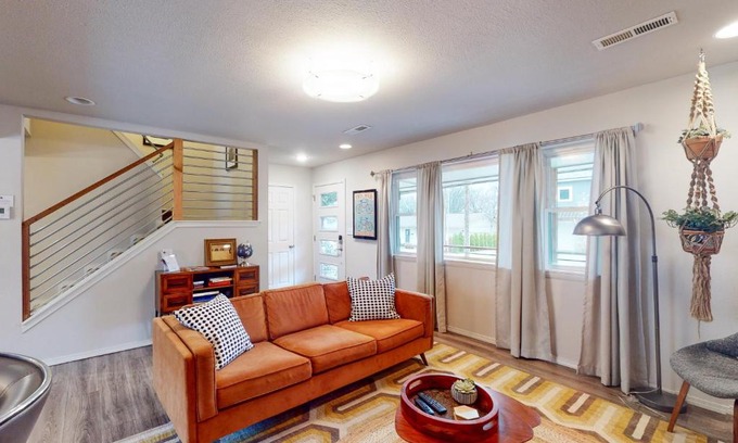 Downtown House | The Elton
