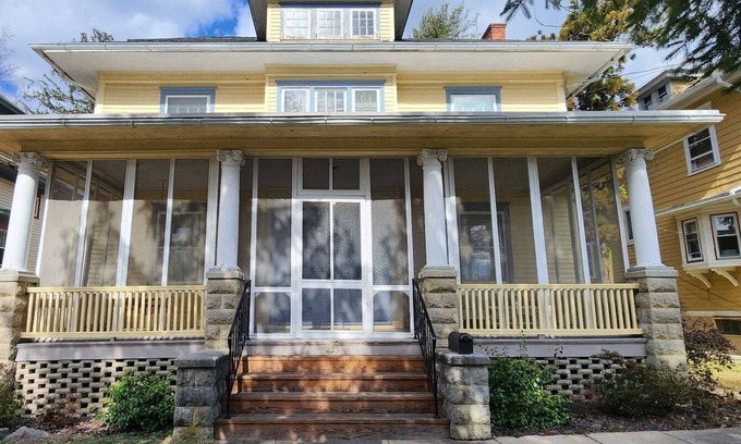 Bridgeton House | The Emerson House