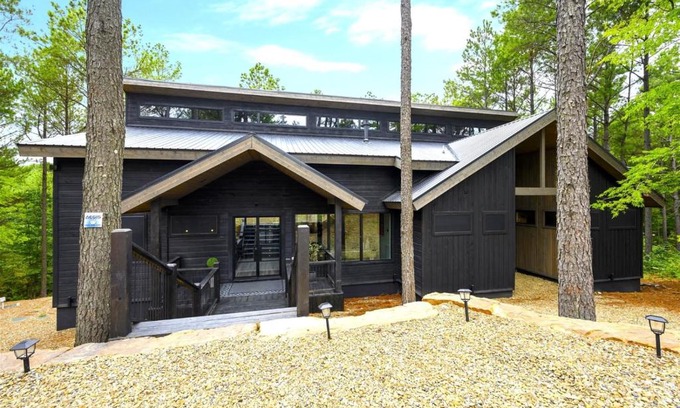 Broken Bow Apartment | The Enclave