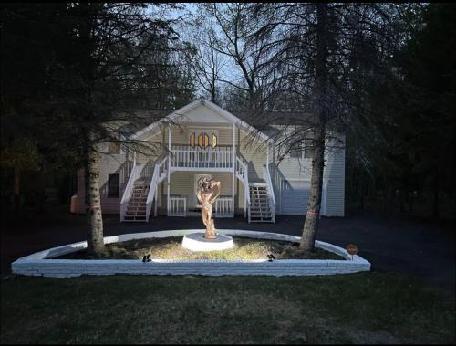 Albrightsville House | The Escape