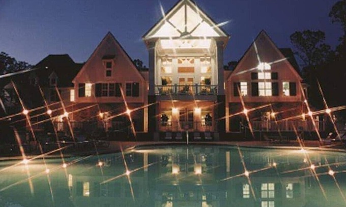 Lackey House | The Estates premier 2-bedroom at Kings Creek Spinnaker Resorts, Williamsburg