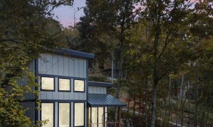Wildwood House | The Evergreen Treehouse with Winter Views!