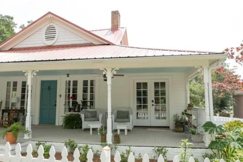 Fairhope Apartment | The Fairhope Bay Room