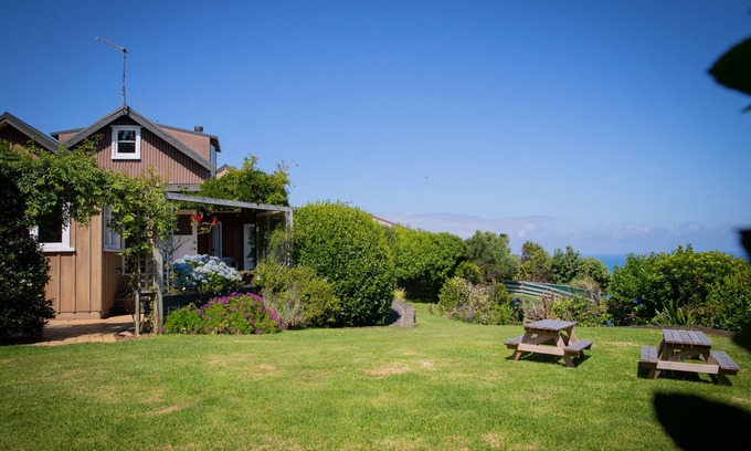Raglan Cottage | The Farm Cottage Raglan