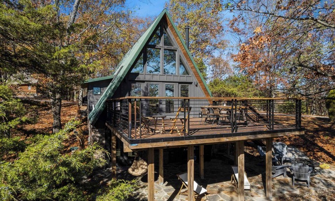 Lost Bridge Village Cabin | The Firefly Summary: