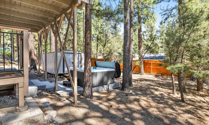 Whispering Forest Cabin | The Fox Den #2568