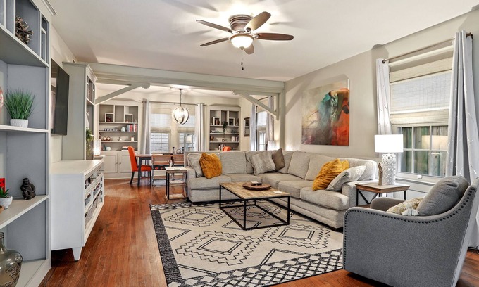 Roseland Terrace Historic District House | The Garden District Retreat - close to everything!