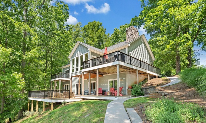 Moneta House | The Gate House - Lake Views and Private Cove
