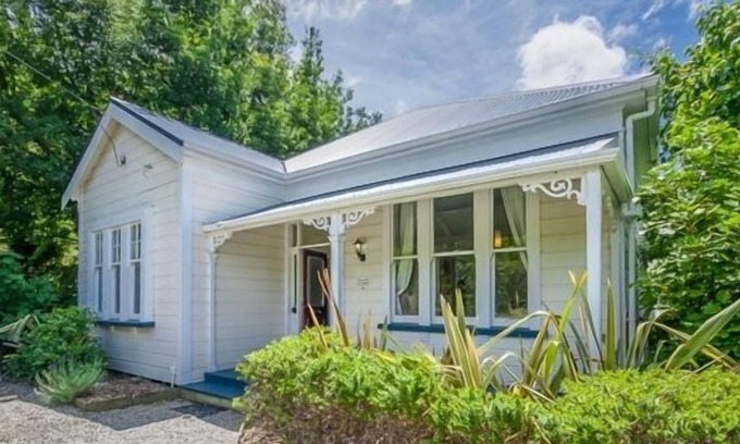 Picton House | The Gatehouse on Oxford- a little bit of old New Zealand.