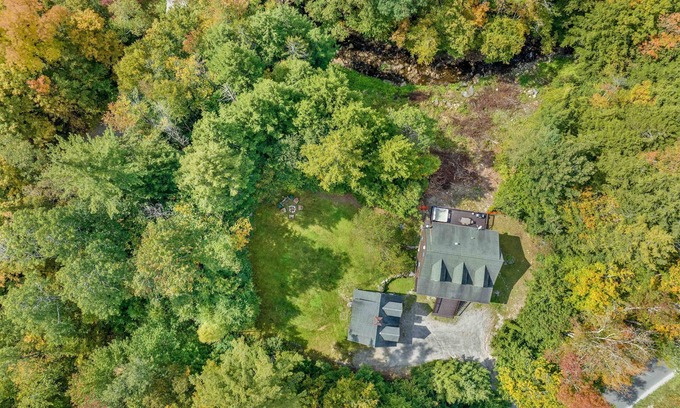 Pittsfield House | The Getaway 4 Bedroom Home
