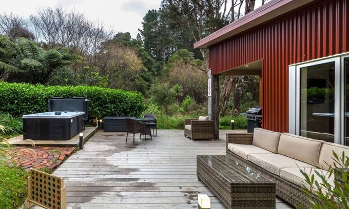 South Wairarapa District Cottage | The Glade, Martinborough