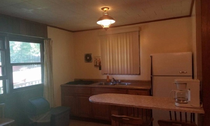 Lake George Cottage | The Gold Eagle Cabin