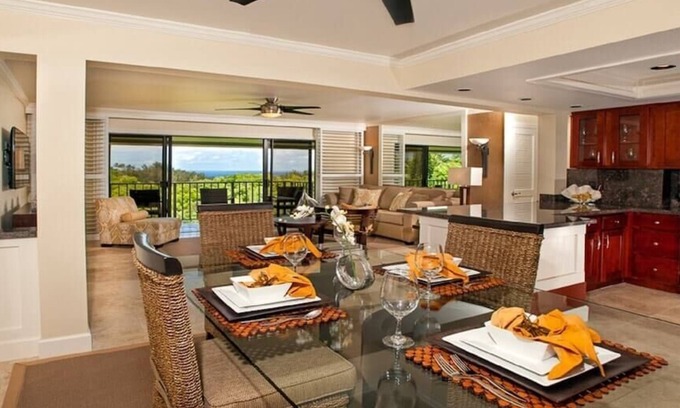 Princeville Condo | The Golden Lotus ~ Pool ~ Jacuzzi ~ Grills ~