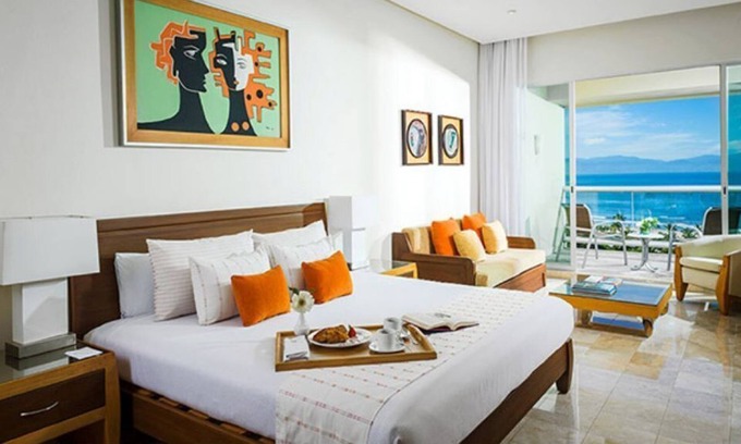 Nuevo Vallarta Resort | The Grand Mayan Master Suite (March 30 to April 6)
