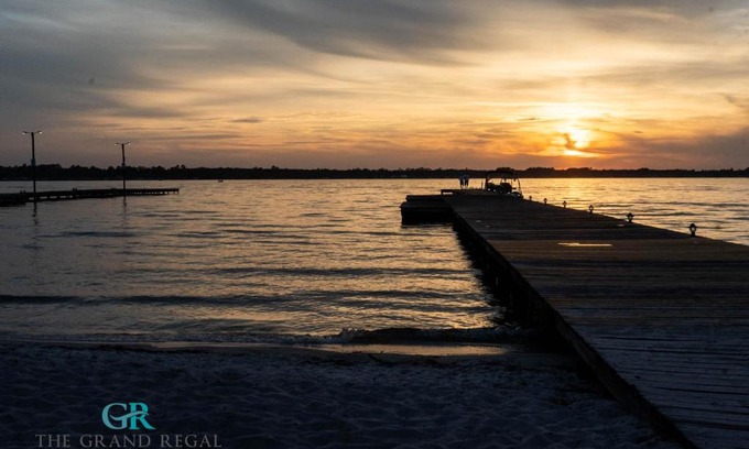 White Lake Resort | The Grand Regal Resort