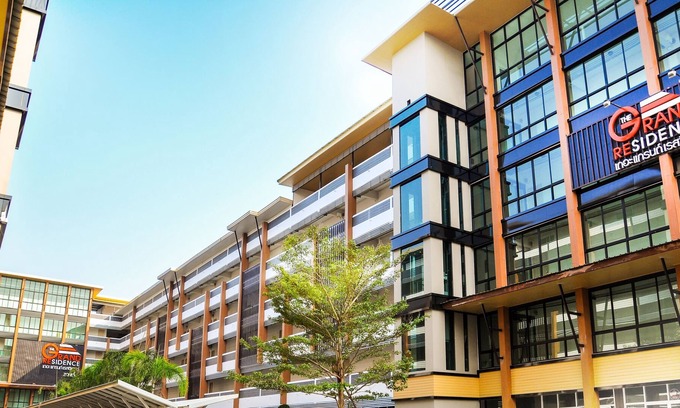 Nai Mueang Hotel | The Grand Residence