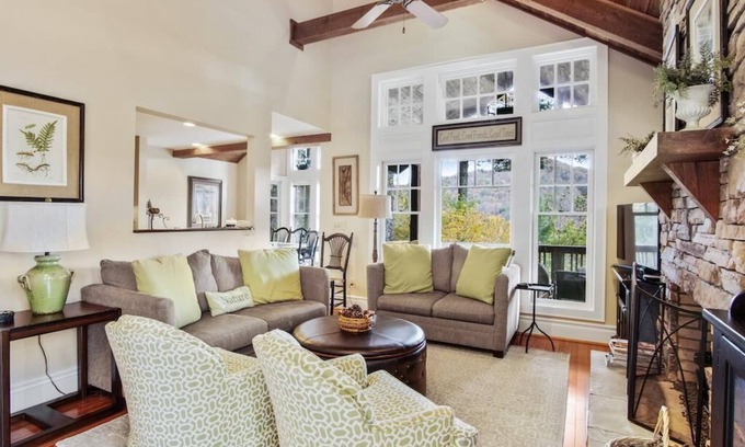 Foscoe House | The Grandfather -Mountain Townhome, Gated Resort, Indoor/Outdoor Pools and Hot Tub, Fitness Area,.