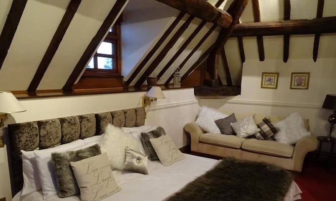Mortimers Cross House | The Grange at Mortimers Cross