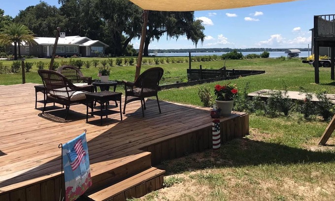 Candler House | The Gray House at Lake Weir