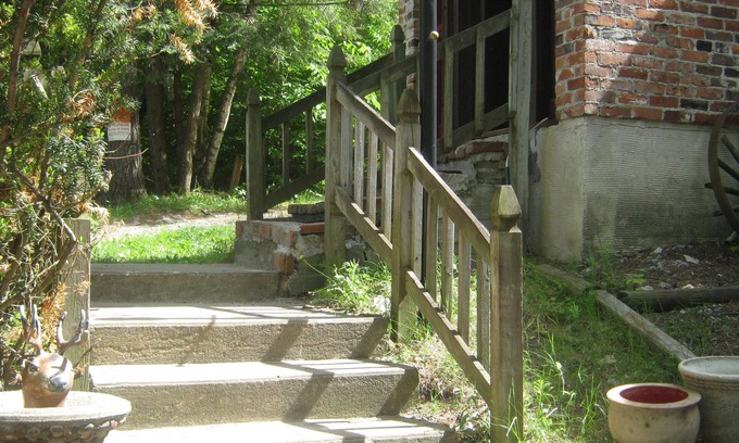 Warrensburg House | THE GREAT ADIRONDACK ESCAPE sleeps 14