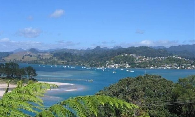Tairua Cottage | The Great Escape - Tairua Holiday Home
