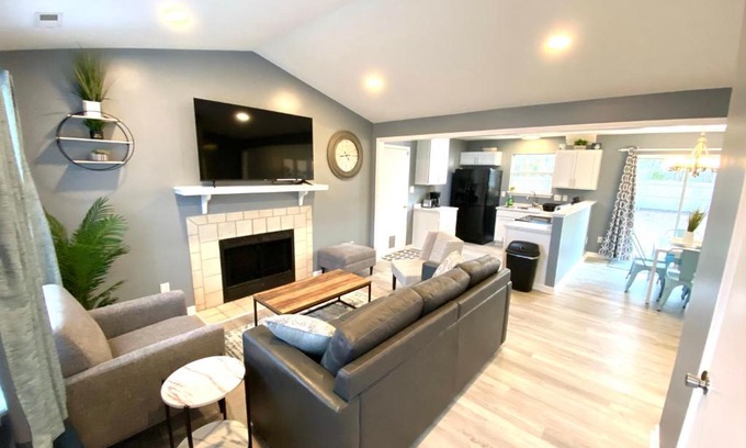 Piney Green House | The Great Escape With Friends & Family & Pets!