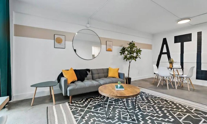 Poncey-Highland Apartment | THE GRETA - Walkable/Downtown/Rooftopn